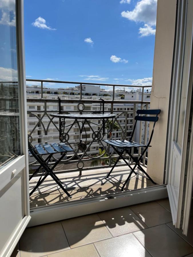 Cannes, Croisette, Palais Miramar Buitenkant foto
