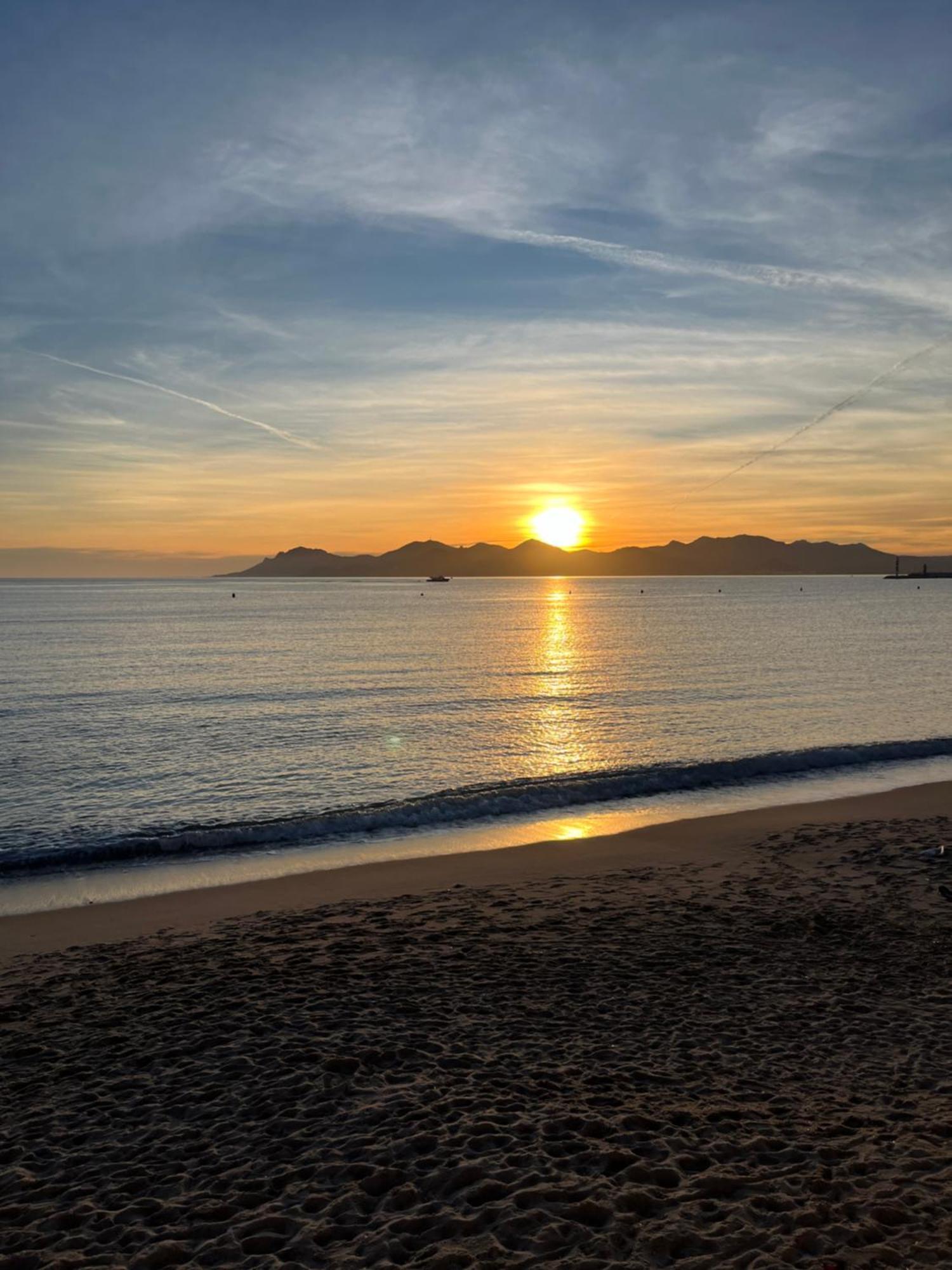 Cannes, Croisette, Palais Miramar Buitenkant foto